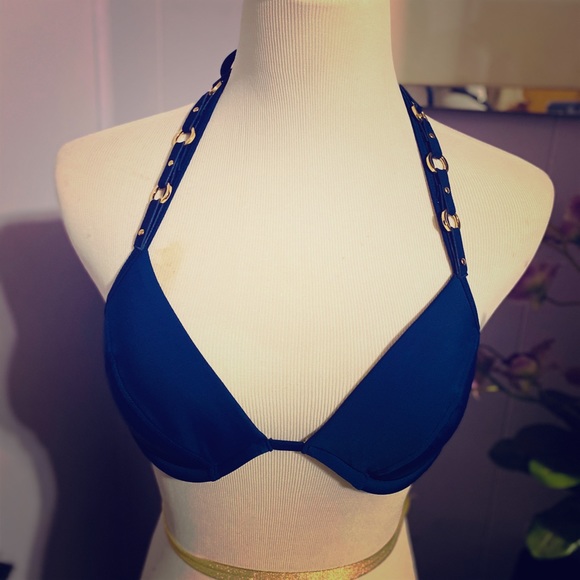 Gorgeous VS bikini top - Picture 1 of 7